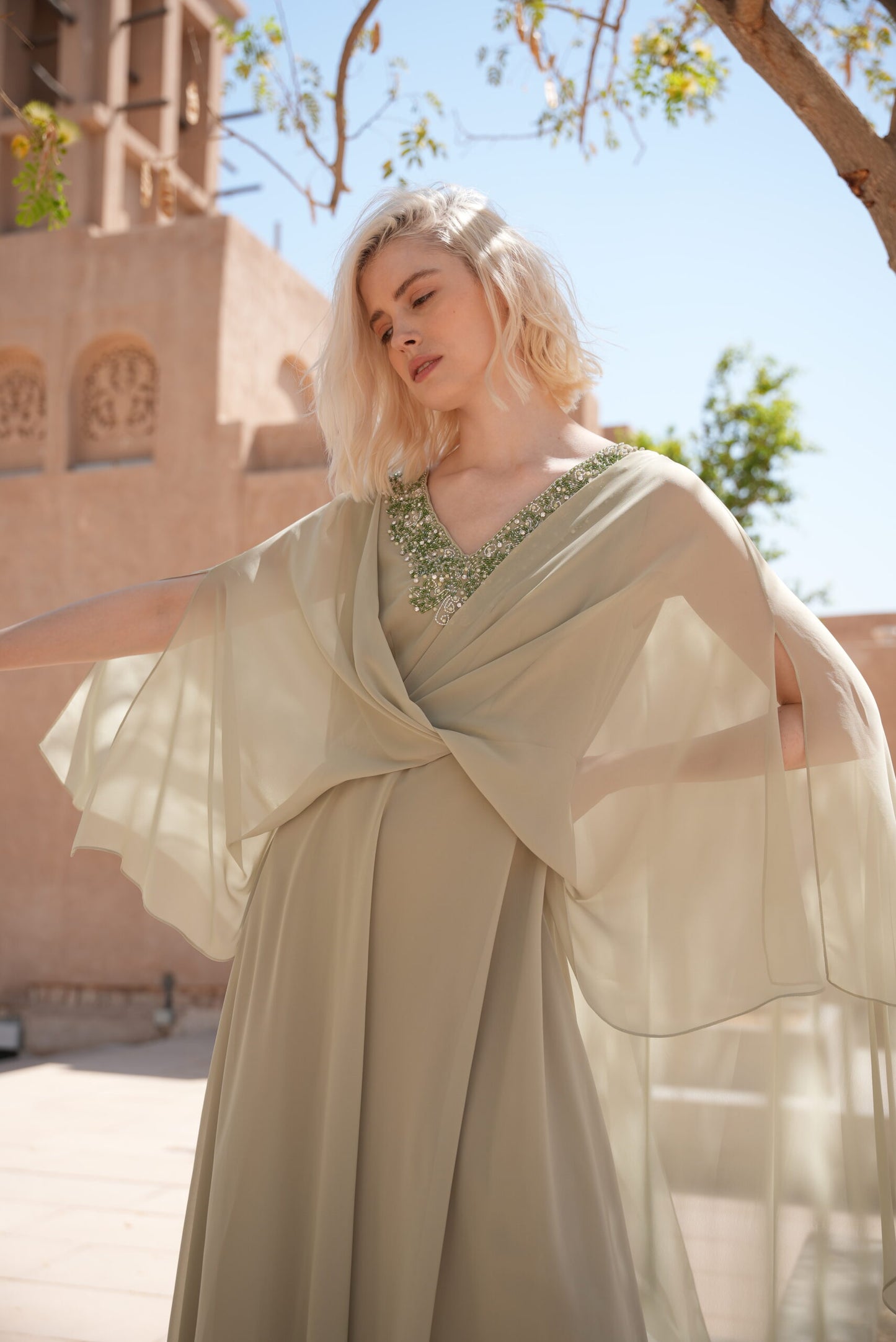 فستان إلورا