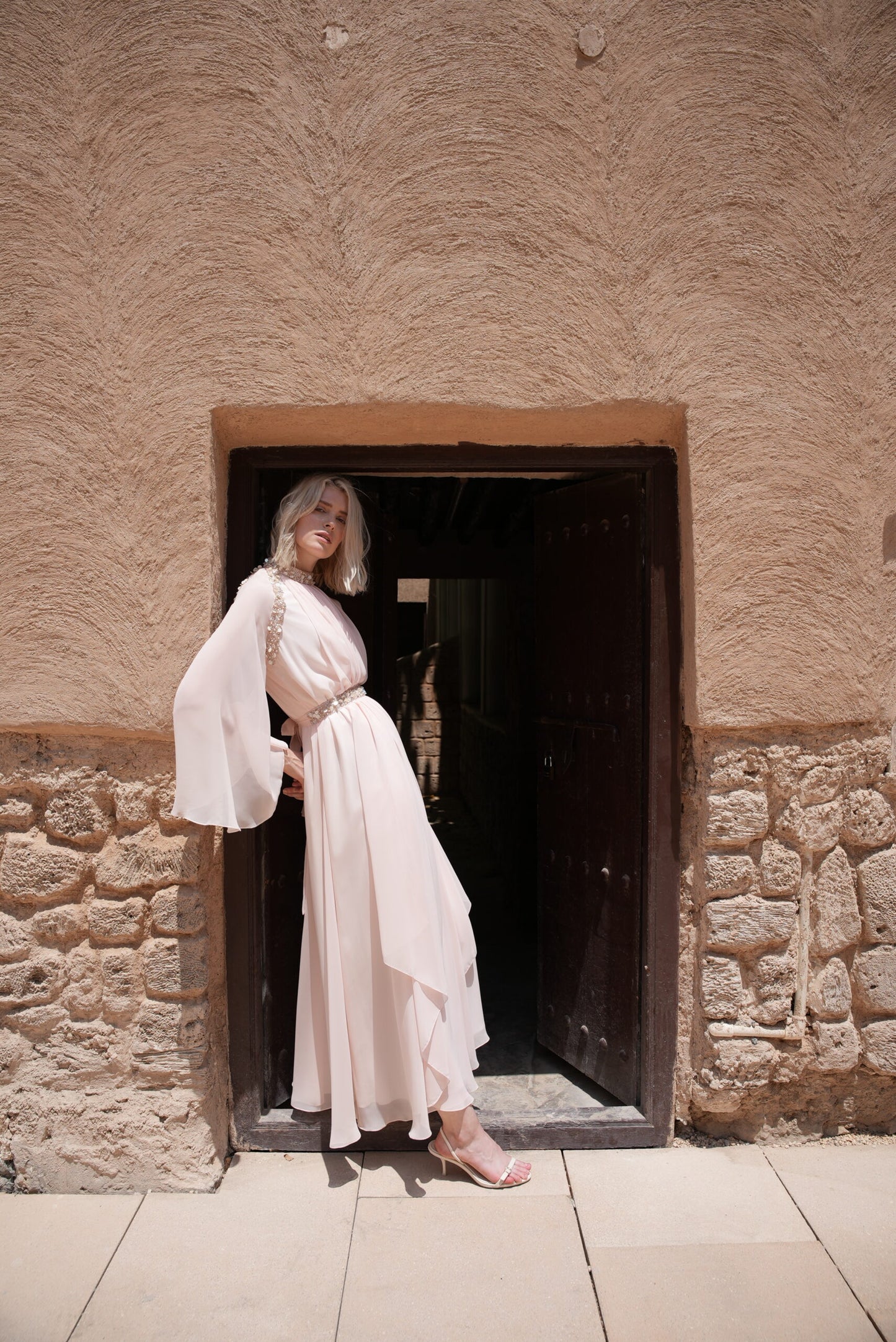 فستان إمارا