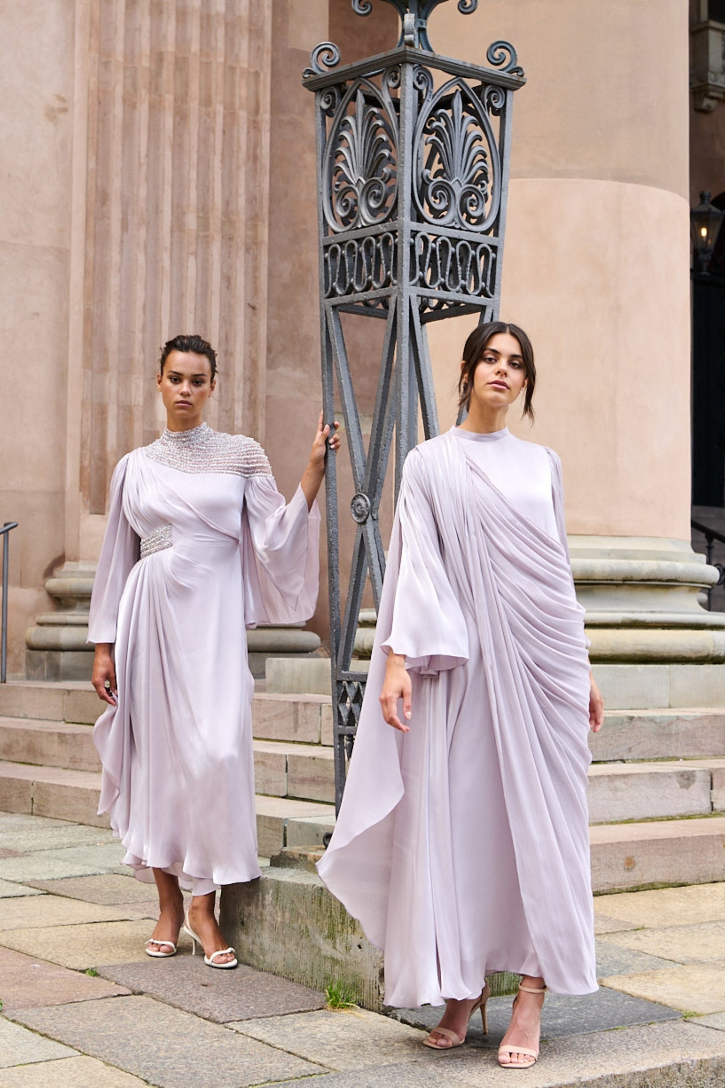 فستان إيزولد