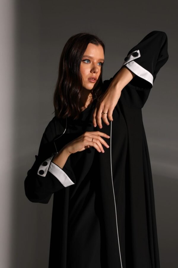 Hana Abaya2