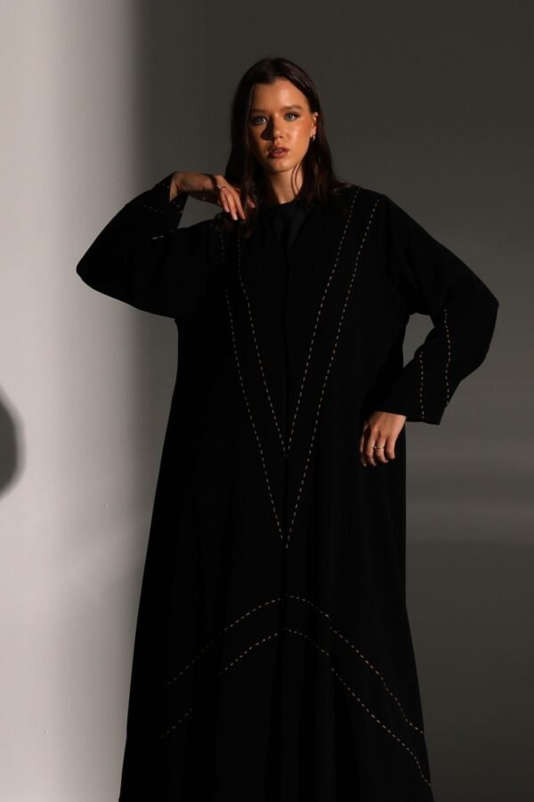 Lola Abaya4